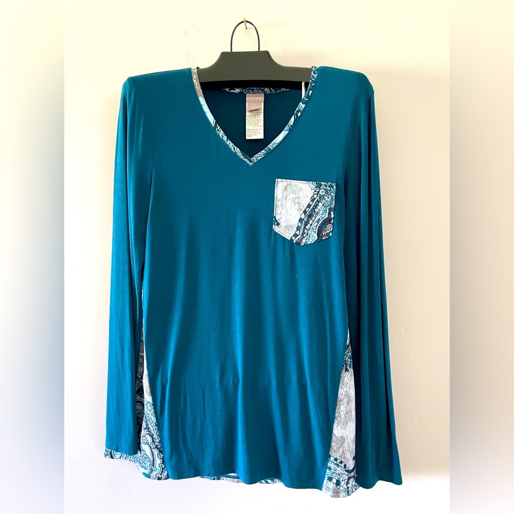 Chico’s size 0 top. Knit front with woven back.